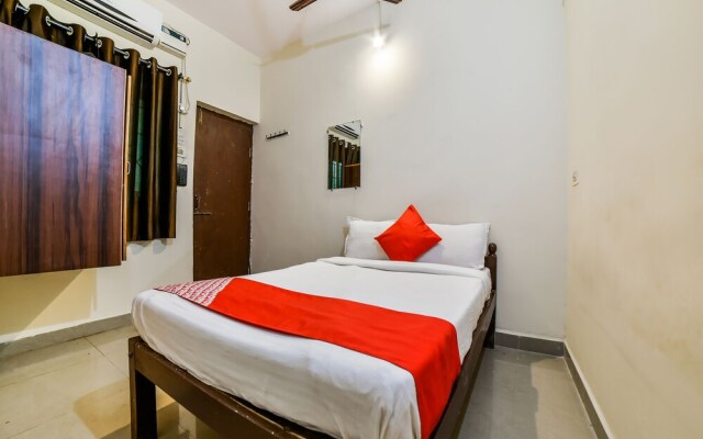OYO 26605 Bharat Guest House