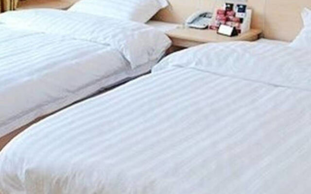 Zhenjiang Xingai'nian Business Hotel