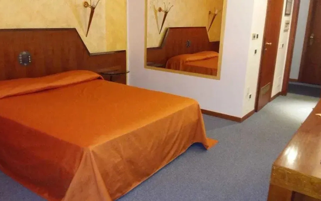 Hotel Cangrande Di Soave
