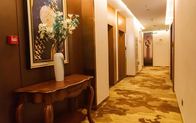 Lanzhou Junhe Hotel (Xiguan Metro Station)