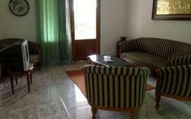 Wisma Hegarmanah Guesthouse — 1-star hotel in Baturaden