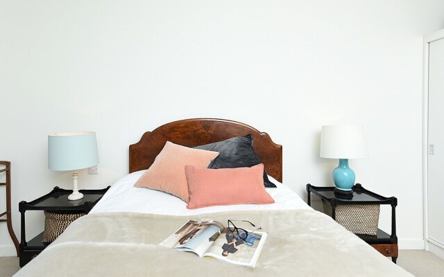 Stylish One Bedroom Apartment near Notting Hill