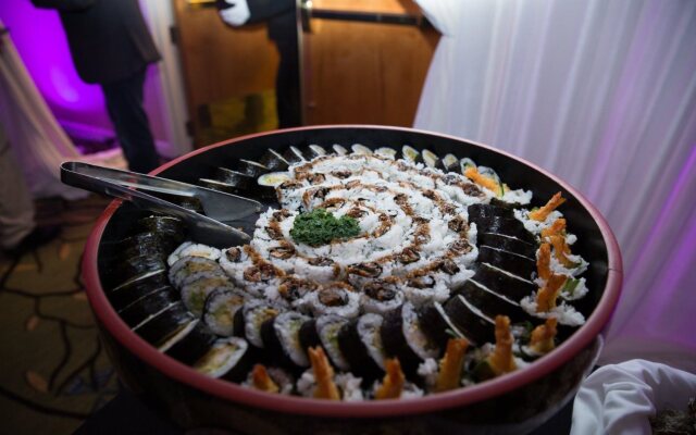 Crowne Plaza Dulles Airport by IHG