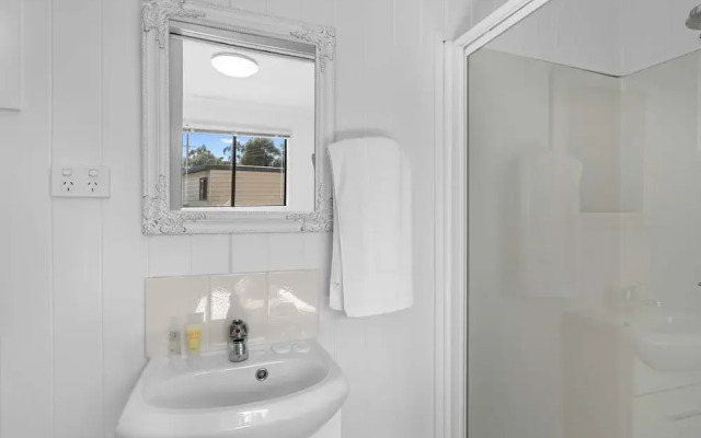 Crows Nest Tourist Park