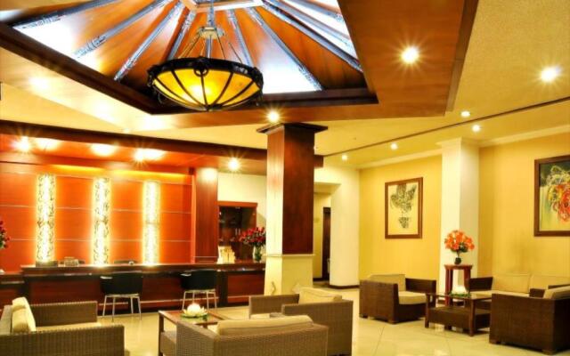 Tryas Hotel