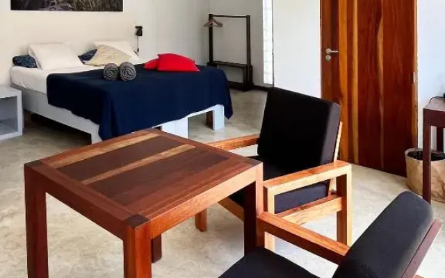 Casa de Poço Guest House and Gallery