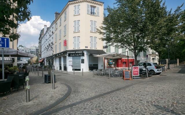 Beautiful Pink Studio For 2 in Heart of Vanves