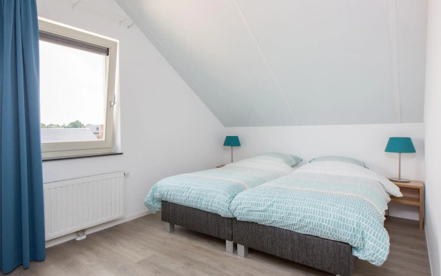 Holiday Home With Private Jetty on Water