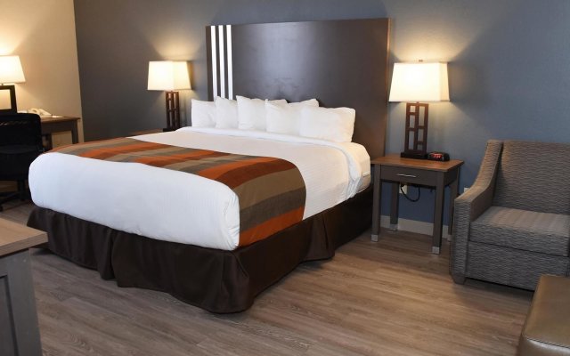 Holiday Inn Express & Suites Phoenix - Tempe, an IHG Hotel