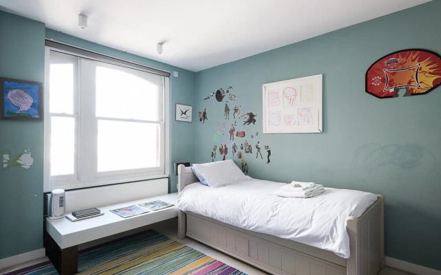 5* Luxury Huge Family 4BR by Hyde Park