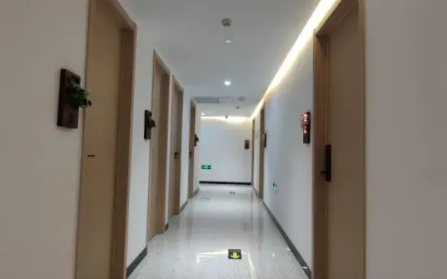 Siyan Electric Sports Hotel (Yujing Branch)