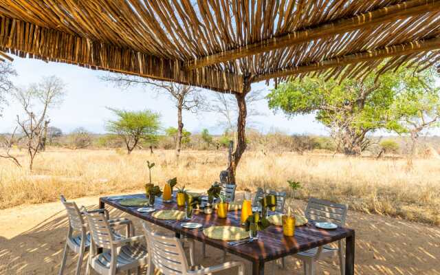 Thornybush Jackalberry Lodge