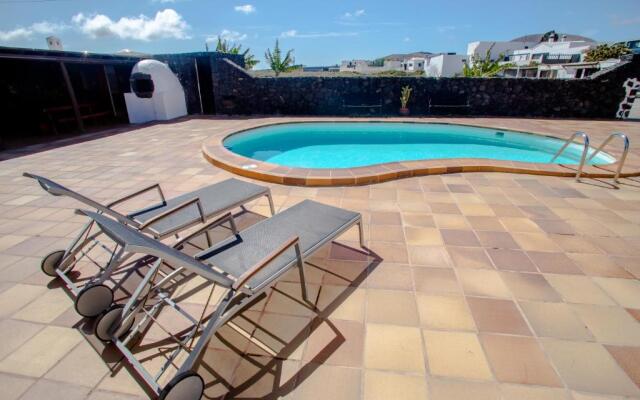 casa los veroles lanzarote