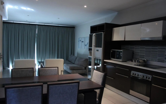 The Nicol Hotel and Apartments