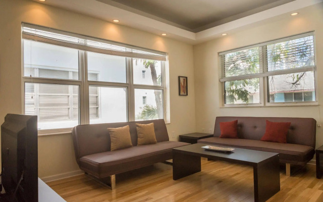 Park SoBe Apartments