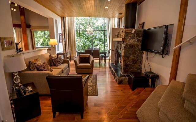Rainbow Suites by Whistler Retreats