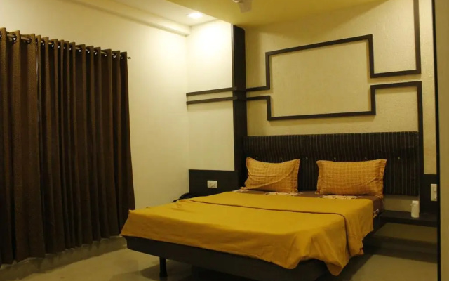Hotel Shiv lake