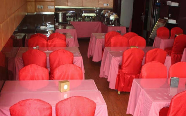 Tangren Century Huakun Hotel