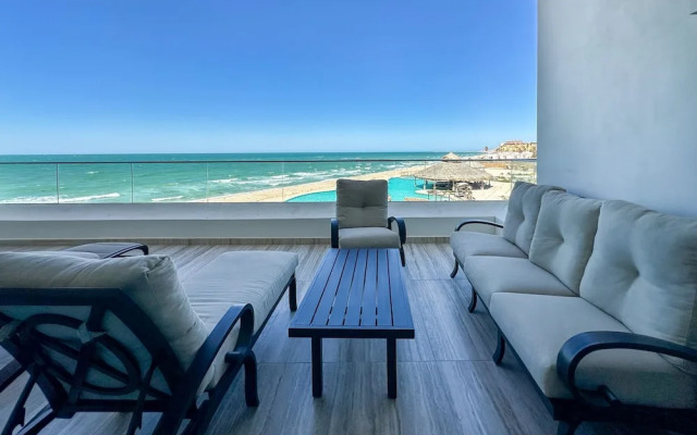 2BR Iconic Oceanfront Escape