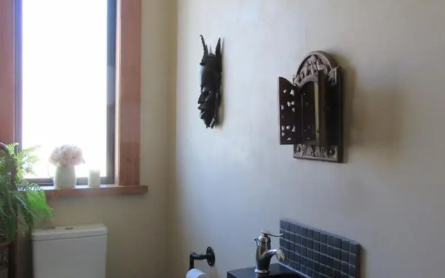 Redwood Valley B & B