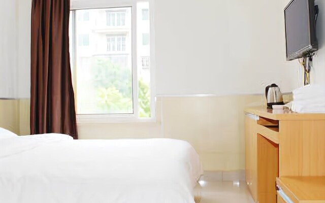 100inn Disney Airport Hotel