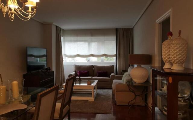 Habitación con baño privado en Bilbao