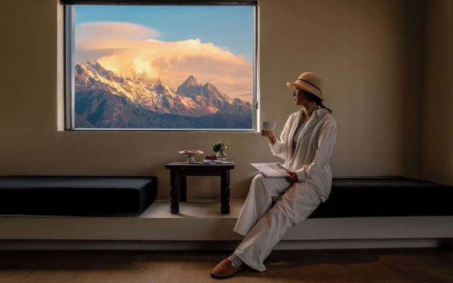 Mucheng Xichi Snow Mountain Art Resort