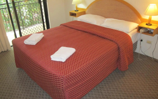 Spring Hill Mews Apartments