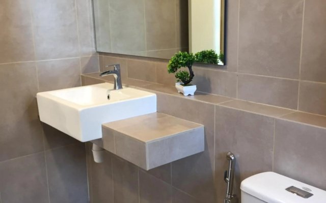 Timurbay Seafront Seaview & Poolview Suite with Wi-Fi – Bathroom – Balok