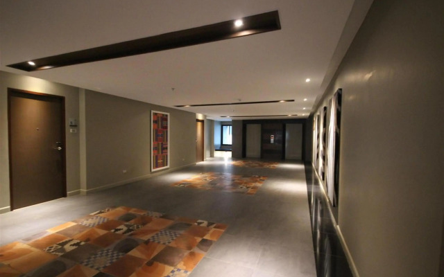 Season Five Hotel