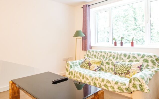 Dartford Serviced Apartment