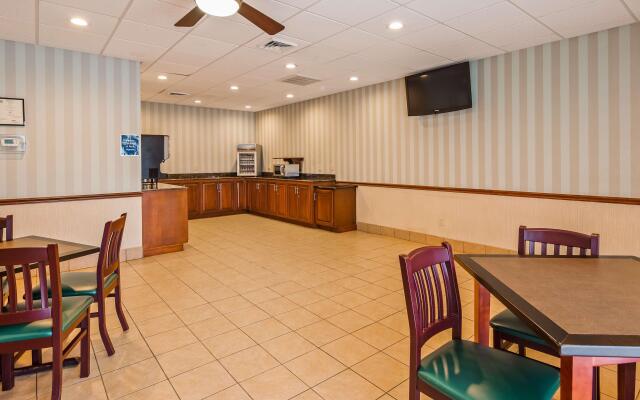 Best Western Staunton Inn