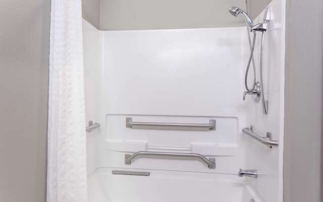 Super 8 by Wyndham Rainsville