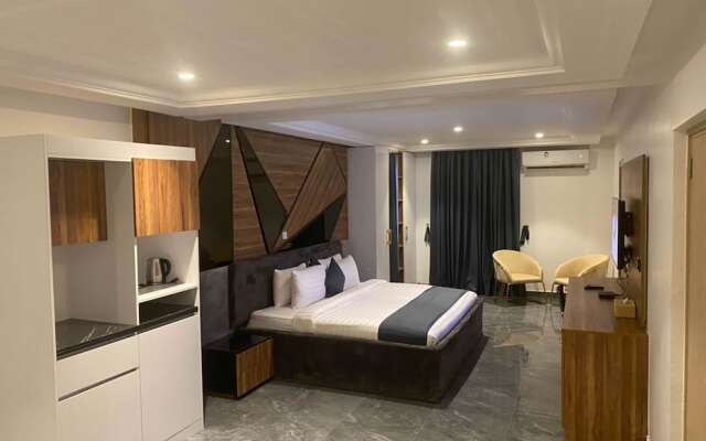The Platinum Bay Hotel