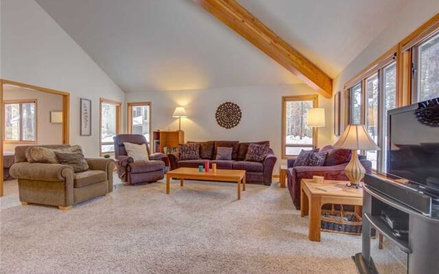 Awbrey Lane #7 by Village Properties at Sunriver