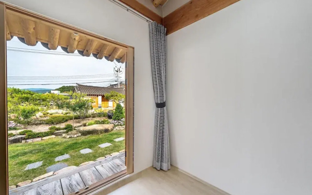 Gyeongju Wadamjung Hanok Pension