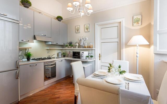 Casa Opera in Lucca With 2 Bedrooms and 2 Bathrooms