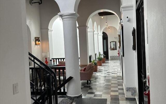 352 Guest House