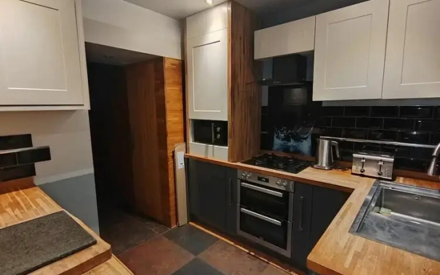 Cozy Blackpool Retreat With 3 Bedrooms