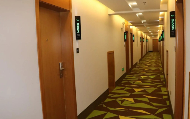 Vatica Hefei West Anqing Nongda East Gate Hotel