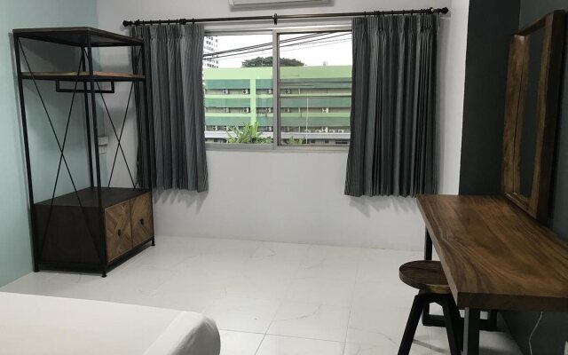 Nimman Expat Home