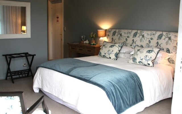 Revive On Oakview Boutique Accommodation and Spa