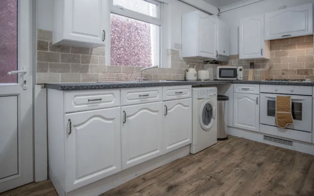 Langland Road - 1 Bedroom - Mumbles