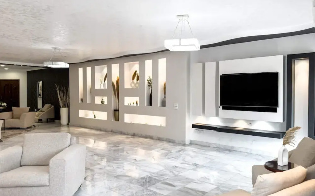 Serene & Spacey 2bdr 15 Min From CAI Airport