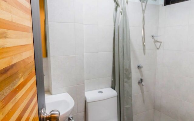 Mahogany Tourist Inn