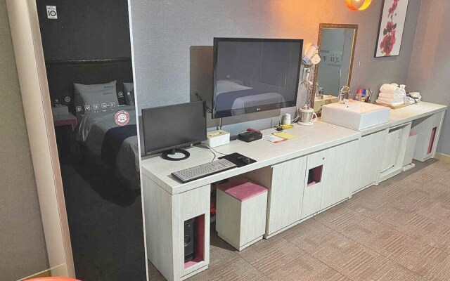 Jeonju Deokjin-dong Xi Hotel