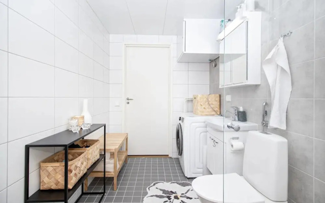 Stylish Nordic 2BR Apartment with Sauna