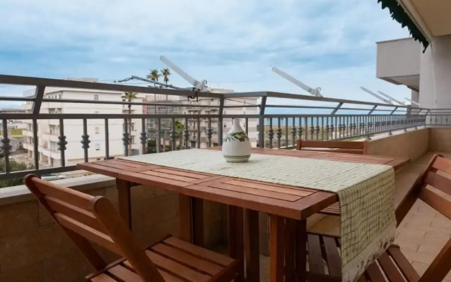 Charming Margherita di Savoia Apartment With Sea Views