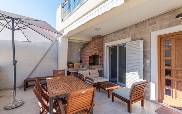 Cozy Holiday Home in Petrcane With Private Terrace