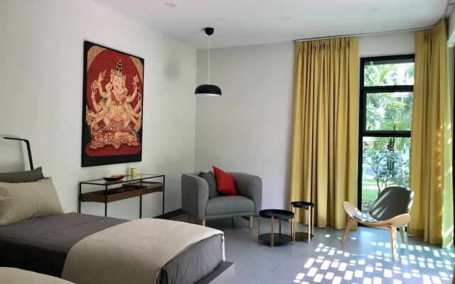 ZiZ Boutique House